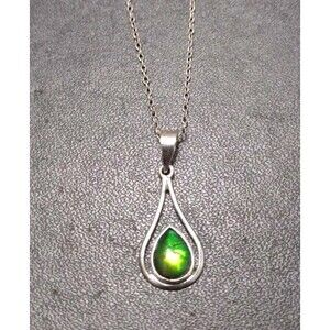 *Sale* Sterling Silver Green Gemstone Pendant Necklace 12-18"